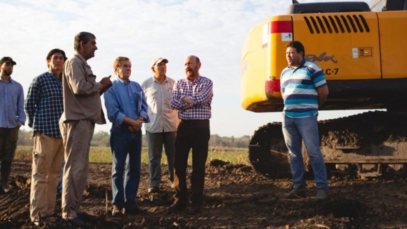 En Laguna Blanca hay campaña de concientización para cuidar el agua potable