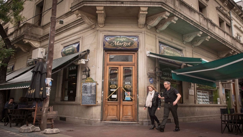 Bar de Viejes: una revalorización de los cafés porteños 