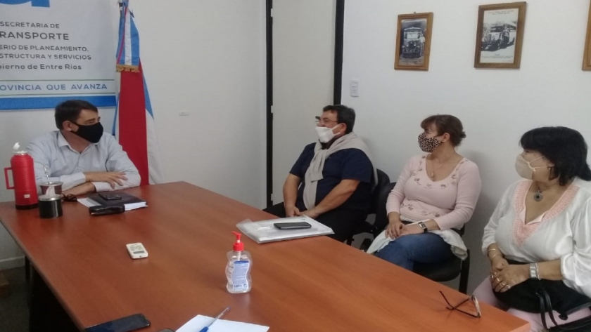 El Gobierno reglamentó la Ley de Emergencia para Pymes que realizan servicios de transporte de pasajeros
