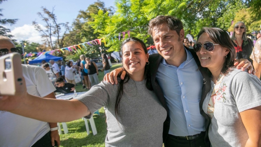 Kicillof asistió a la 30° Fiesta Nacional del Automovilismo