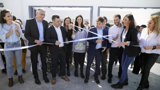 Kicillof inauguró nueva infraestructura escolar en San Andrés de Giles