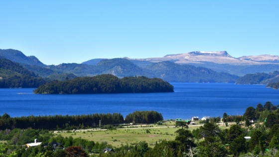 Lago Moquehue, el refugio patagónico que invita a bajar el ritmo en pleno verano
