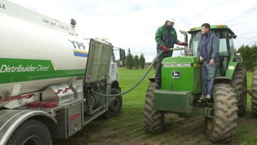 Para motorizar la economía, el agro invierte más de U$S 2.000 millones en gasoil