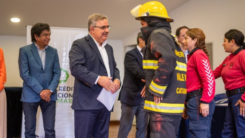 La Caja de Crédito y Prestaciones de Catamarca entregó 4,5 millones de pesos a entidades de bien público