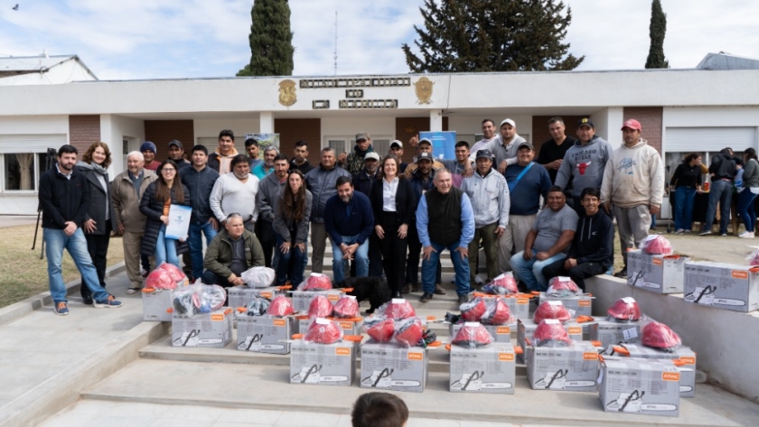 Producción entregó beneficios a emprendedores y hacheros de La Maruja