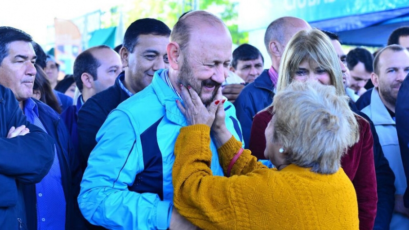 Insfrán decretó el aumento para los pensionados del IPS