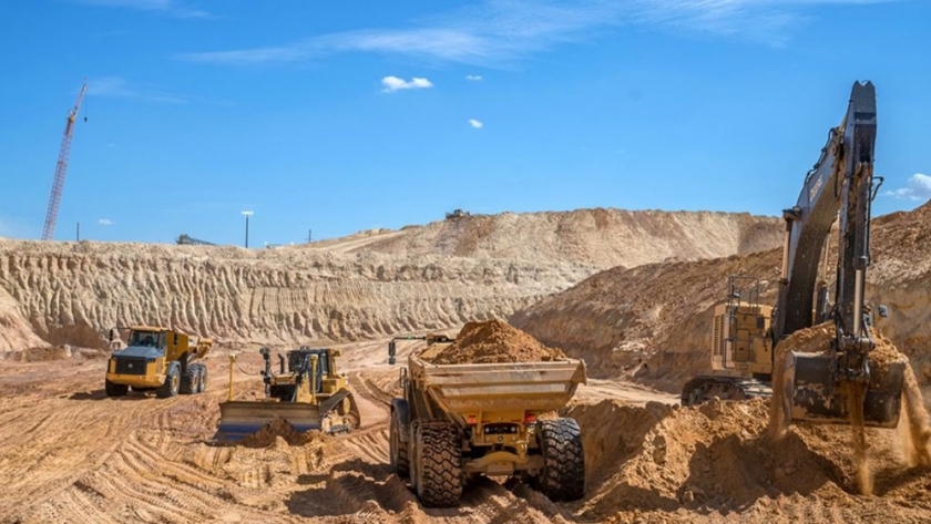 Minería coordinó con Entre Ríos y el municipio de Ibicuy la implementación de la Ordenanza que regula la actividad extractiva arenera