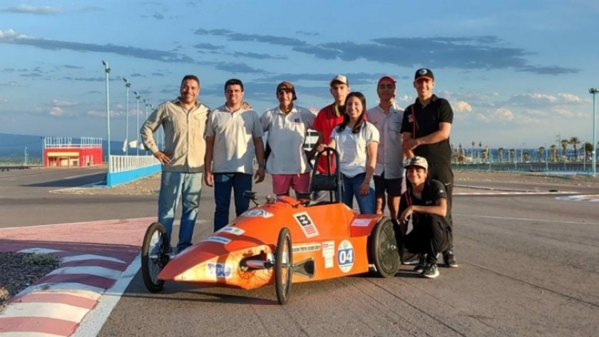 Estudiantes de la Escuela Boero ganaron el concurso nacional Desafío ECO YPF