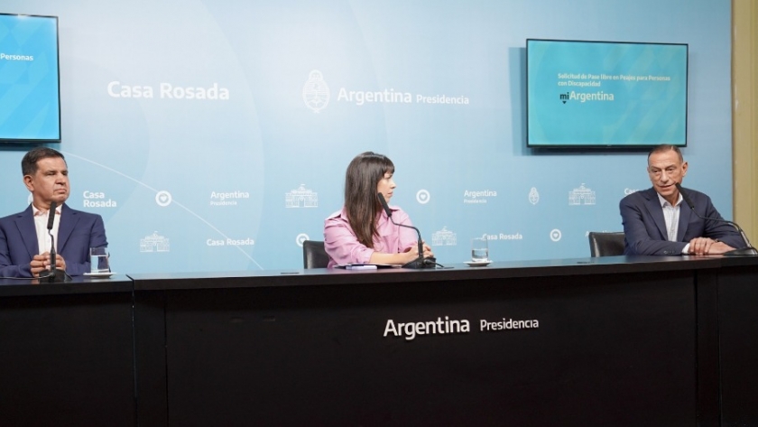 El Ministerio de Obras Públicas simplifica la exención de pago de peajes para personas con discapacidad