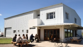 El Abascay: la fábrica de quesos artesanales que abre sus puertas al turismo rural en Brandsen
