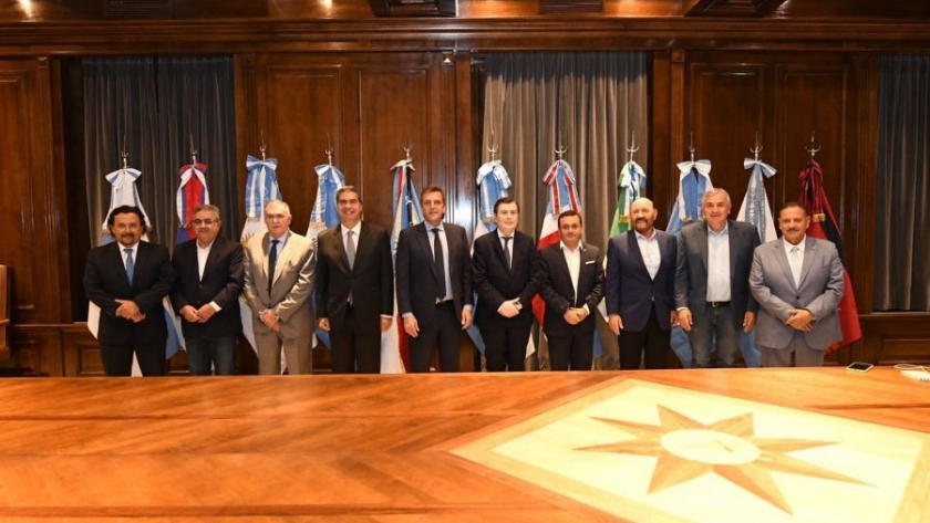 Sáenz y los gobernadores del Norte Grande se reunieron con Massa