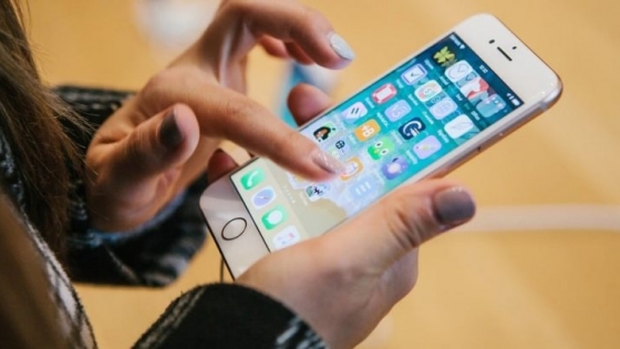 UNNOBA lanza taller gratuito para aprender a usar el celular desde cero