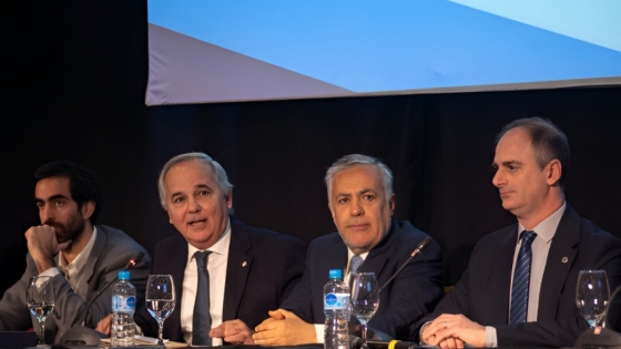 Cornejo encabezó la apertura de la Jornada Nacional del Consejo Profesional de Ciencias Económicas en Mendoza