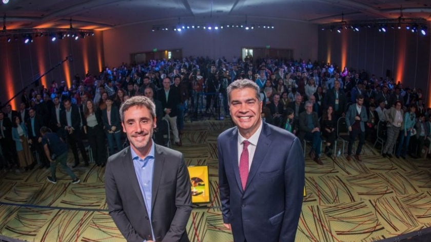 Capitanich presentó el primer encuentro federal apícola y destacó la competitividad de la miel chaqueña en el mundo