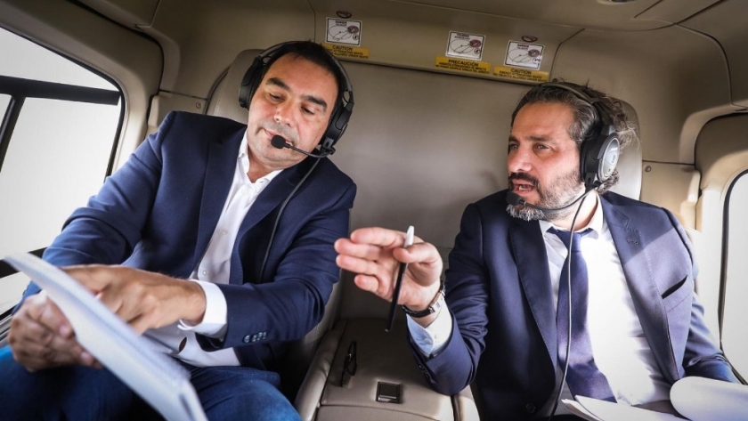 Santiago Cafiero sobrevoló en Corrientes las islas Apipé y estableció acciones conjuntas con el gobernador Gustavo Valdés
