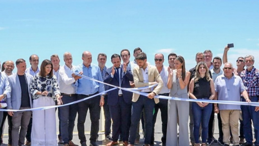 Pullaro: “El Mini puente de Paraná nos permite soñar con un norte productivo y una provincia empoderada que lleve sus cargas a cualquier parte del mundo”