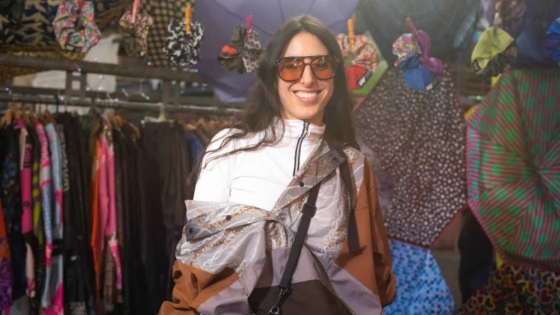 Antonela Tonizzo: la emprendedora que transforma paraguas rotos en moda sostenible