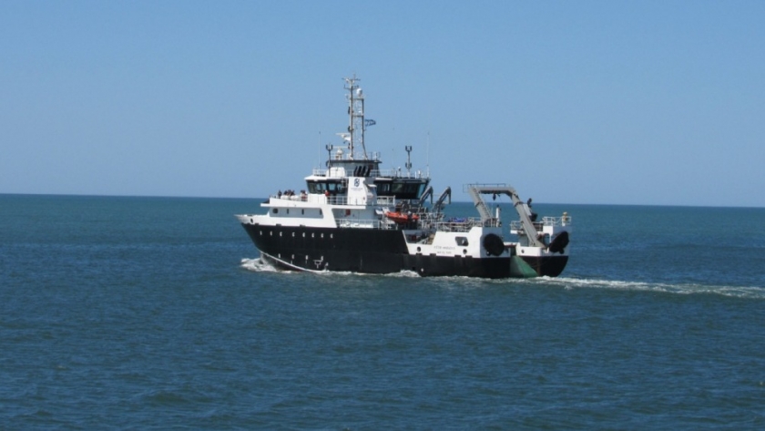 Buque de Investigación Pesquera Oceanográfica zarpa hacia las Islas Georgias del Sur