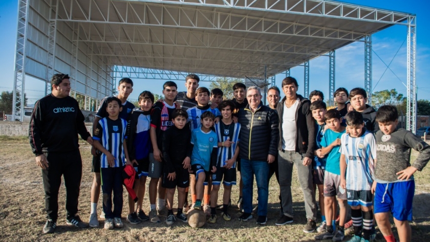 El Gobernador visitó el avance de obra en clubes de Capital y Valle Viejo