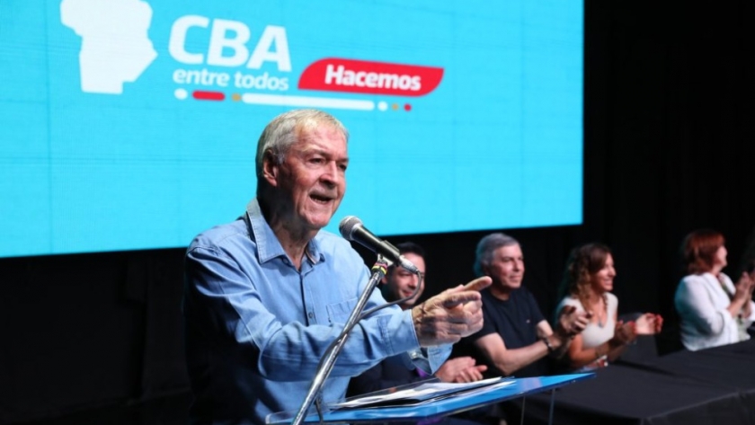 Schiaretti entregó 3.000 nuevos créditos del Banco de la Gente