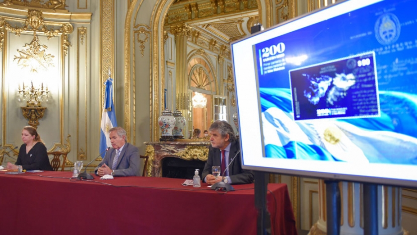 Canciller Solá: "Malvinas es un mandato irrenunciable"
