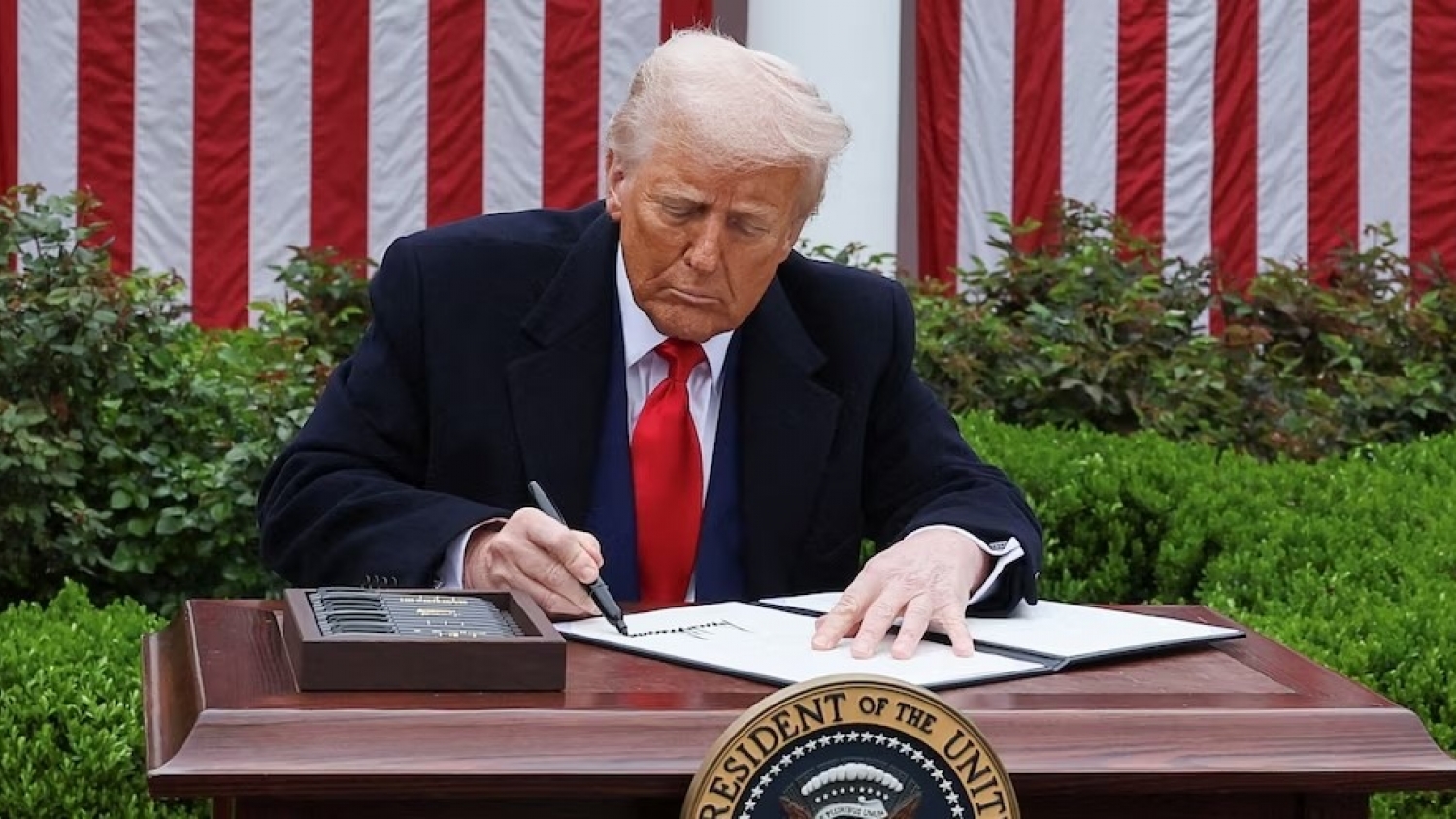 Trump advierte que activará un “Plan B” si la Supreme Court of the United States anula sus aranceles