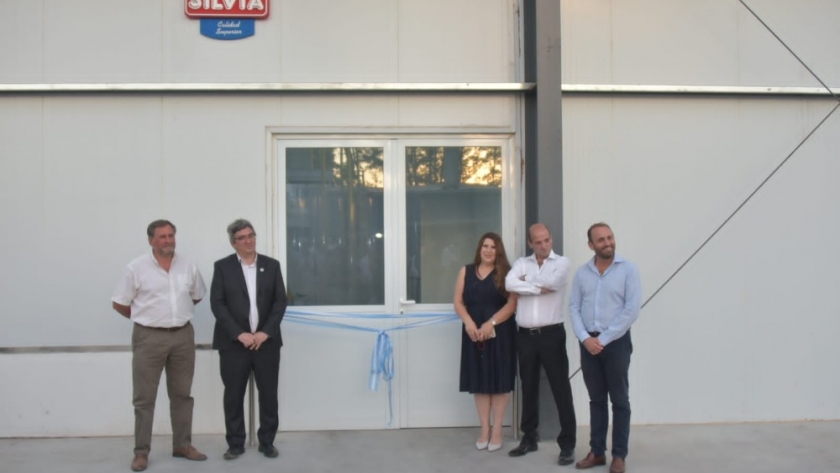 Rodríguez participó de la inauguración de dos plantas lácteas
