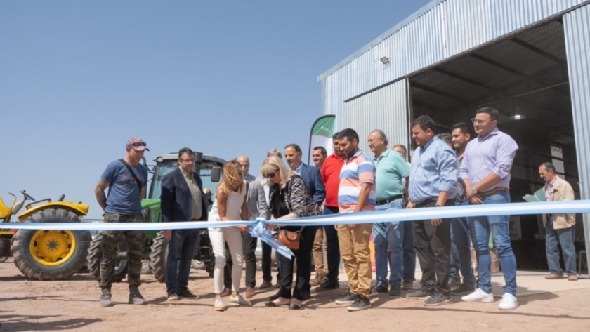 Ricardo Quintela en la inauguración del nuevo galpón de Empaque de la cooperativa COFRULAR