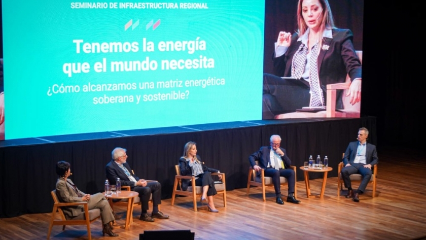 “Con las exportaciones de crudo y de gas vamos a tener una balanza energética positiva en 12 mil millones de dólares hacia 2026”