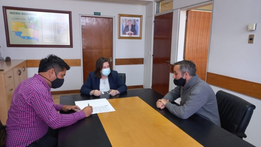 Entregaron subsidio a la Fundación Karú Mapú