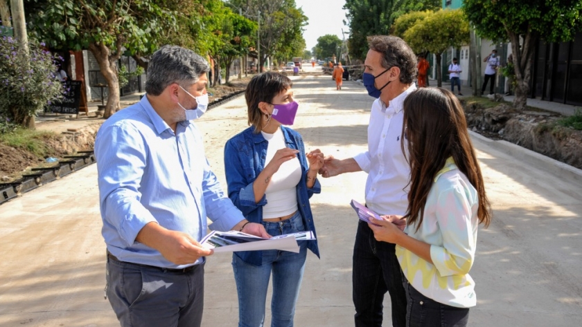 Katopodis recorrió obras de pavimentación en Quilmes
