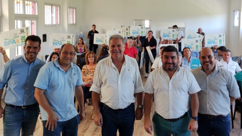 Juárez Celman: Busso entregó aportes de BPAs y patrulla rural
