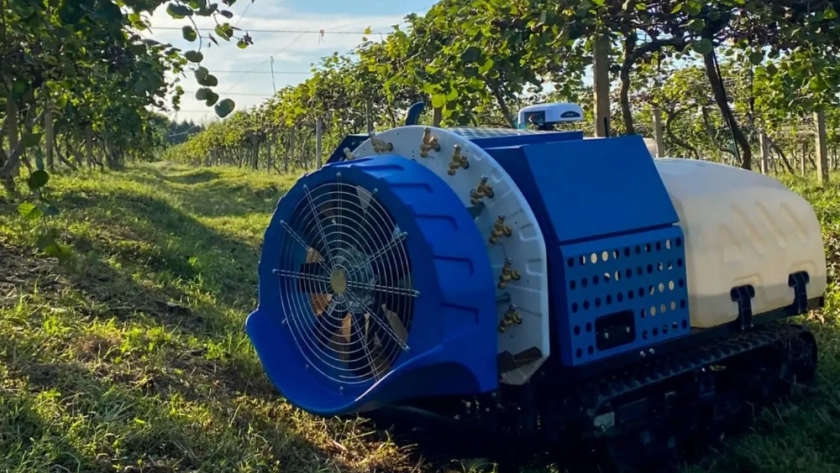 Nuevas pulverizadoras de frutales sin tractoristas