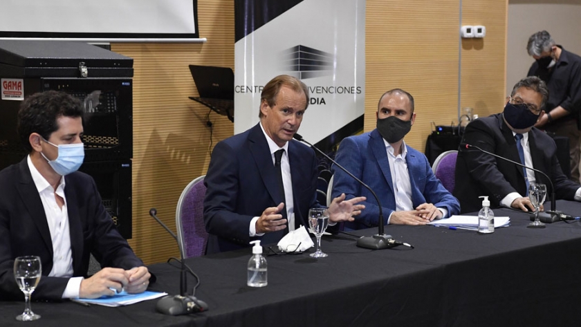 Bordet y ministros nacionales se reunieron con el sector privado por la generación de más trabajo