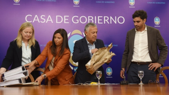 Mendoza cerró 2025 con un fuerte impulso en obra pública y equilibrio fiscal