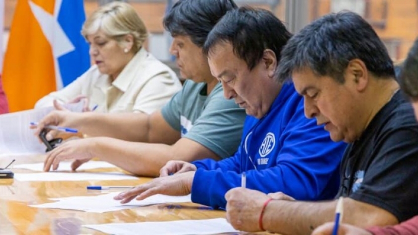 ATE y ATSA valoraron el acuerdo en paritarias y que continúen abiertas para seguir analizando mejoras