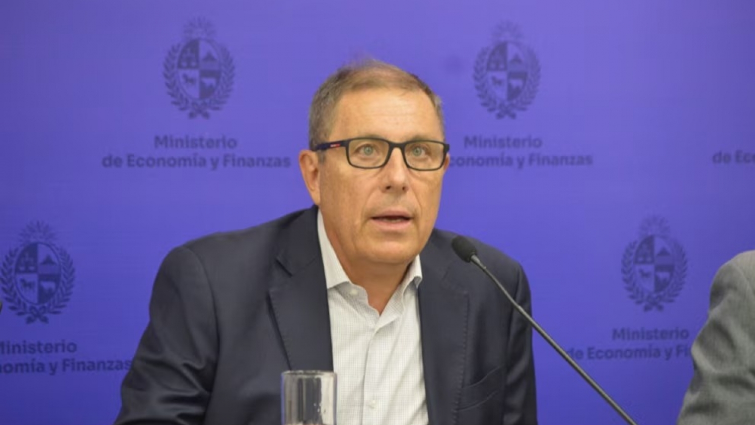 Uruguay implementa medidas para frenar la apreciación del peso y proteger la competitividad exportadora