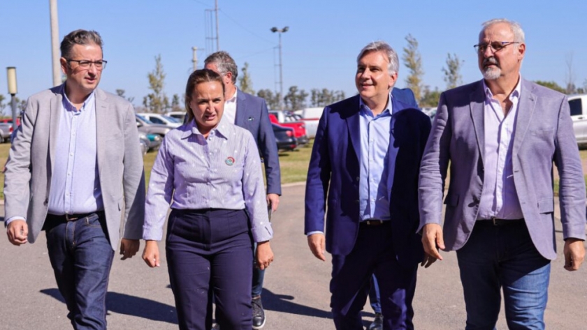 Llaryora impulsa una revolución energética en el norte cordobés con inversiones por más de $9.500 millones