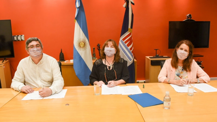 El MDA firmó un convenio con el INTA y la FAUBA para el desarrollo de híbridos de maíz adaptados a distintos escenarios productivos de la Provincia