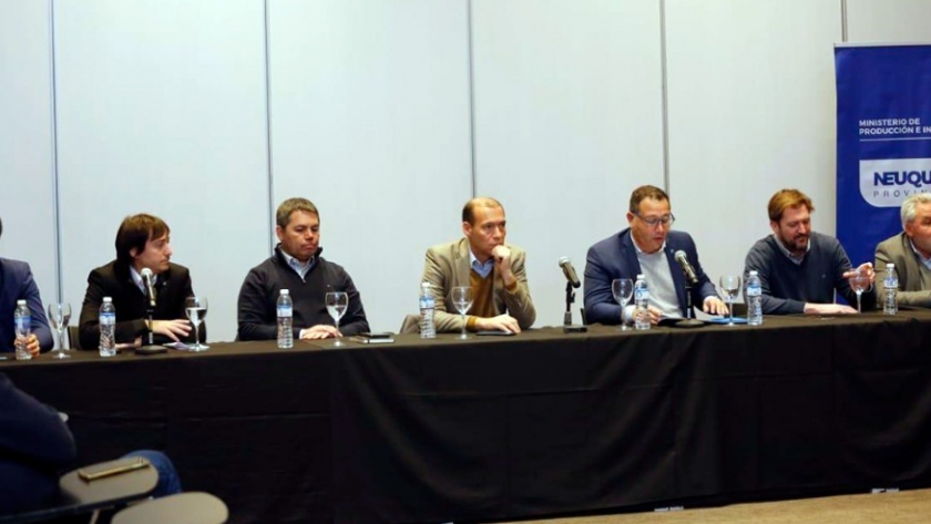 Gutiérrez se reunió con industriales metalúrgicos