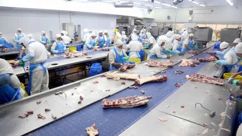 Argentina aumentó las exportaciones de carne en 2023, pero el precio cayó un 25 %