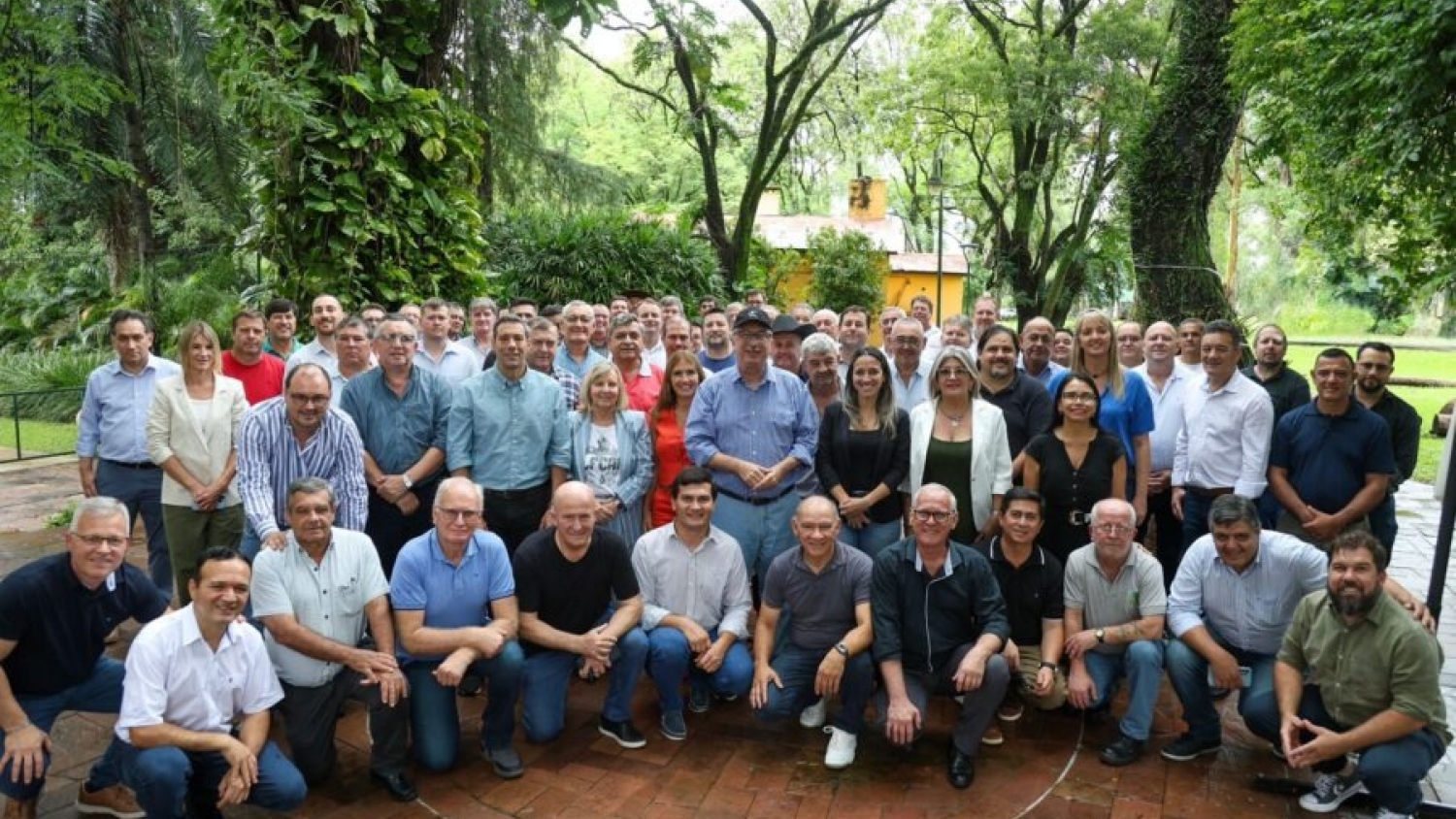 Passalacqua reunió a intendentes para evaluar el 2025 y coordinar una agenda común en Misiones