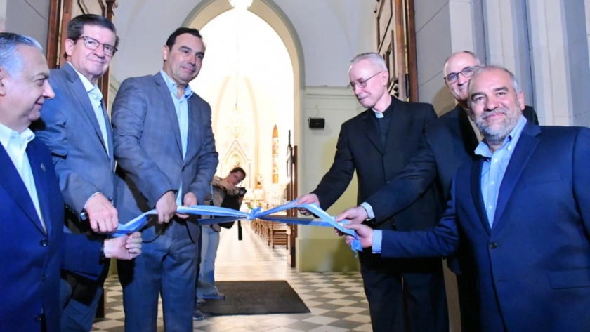 Valdés habilitó las obras de la Iglesia Jesús Nazareno y aseguró que seguirán por la Catedral