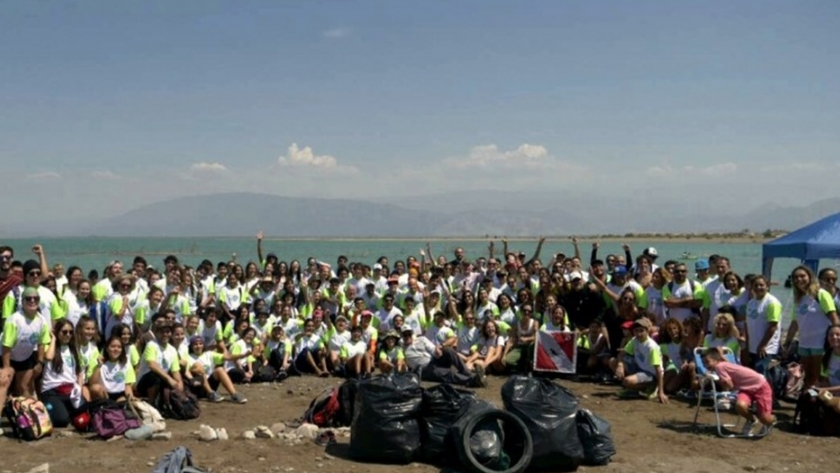 Más de 700 voluntarios juntaron 1600 kilos de residuos