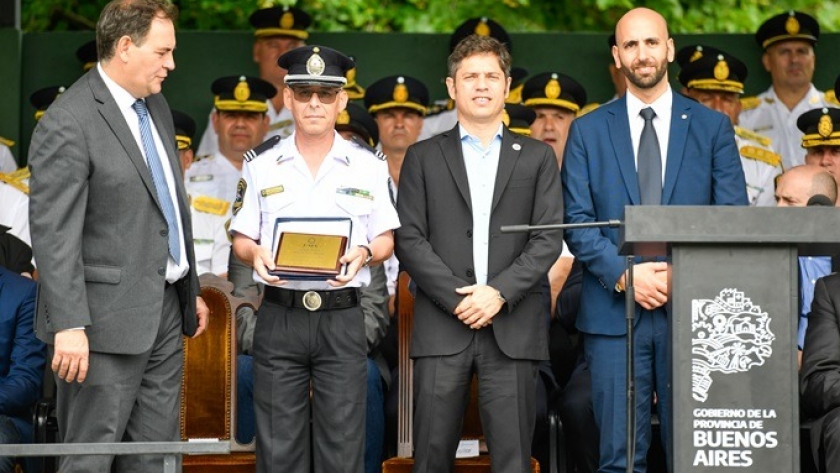 Kicillof encabezó el acto por el Día de la Policía provincial