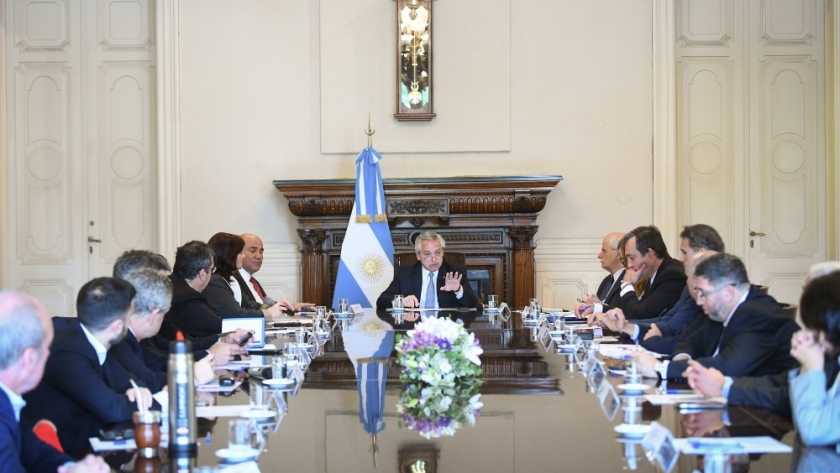 El presidente encabezó una reunión de Gabinete