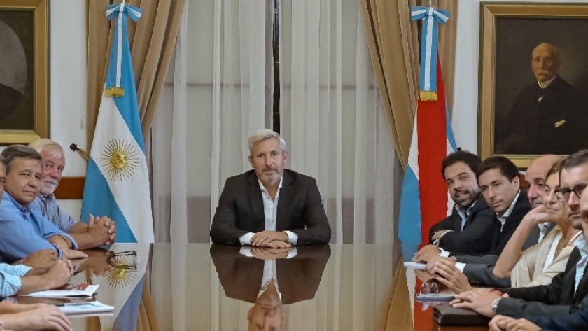 Frigerio anuncia aumento a estatales atado a los ingresos provinciales