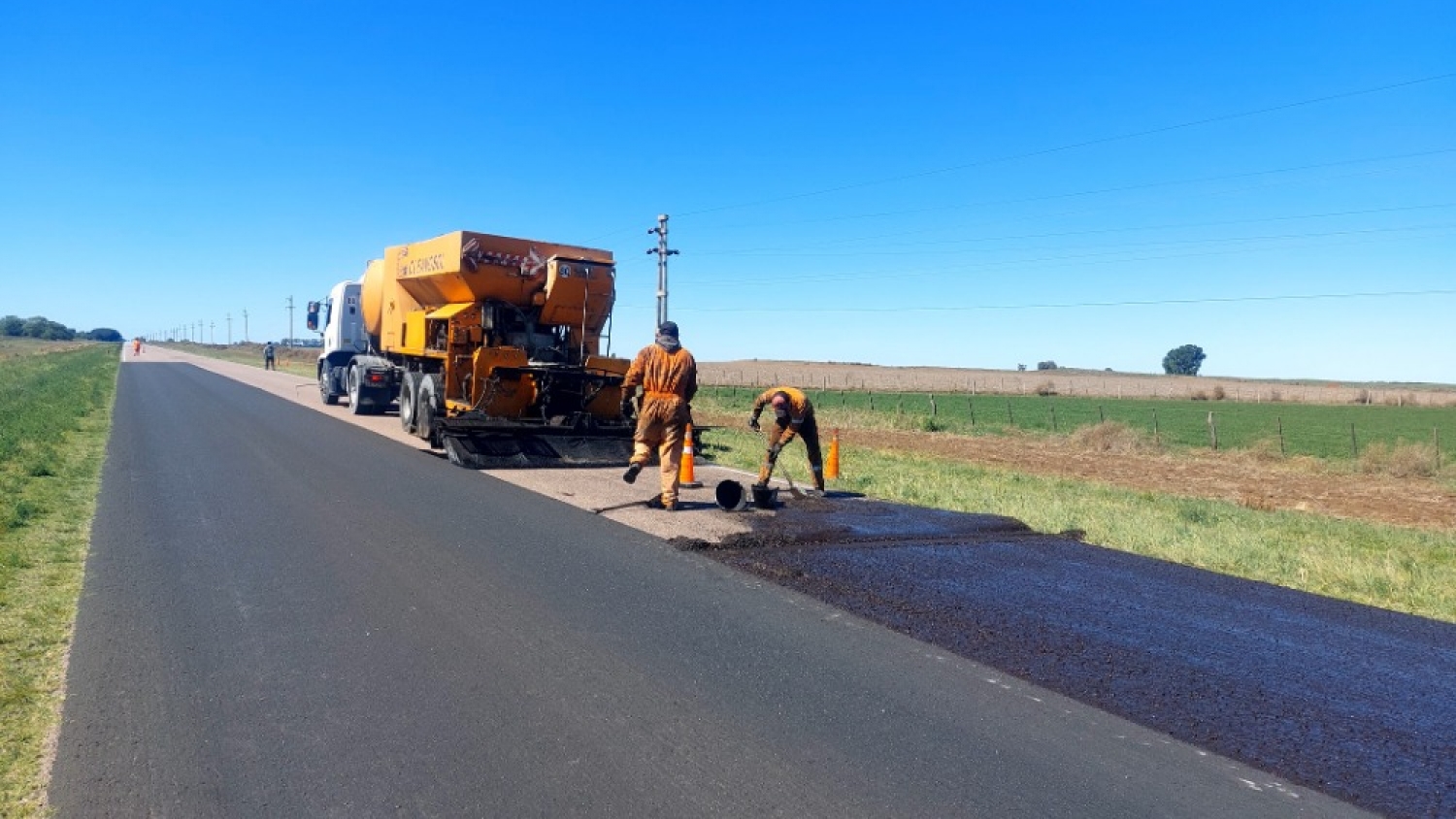 Macachín repavimentará accesos y rutas con inversión provincial