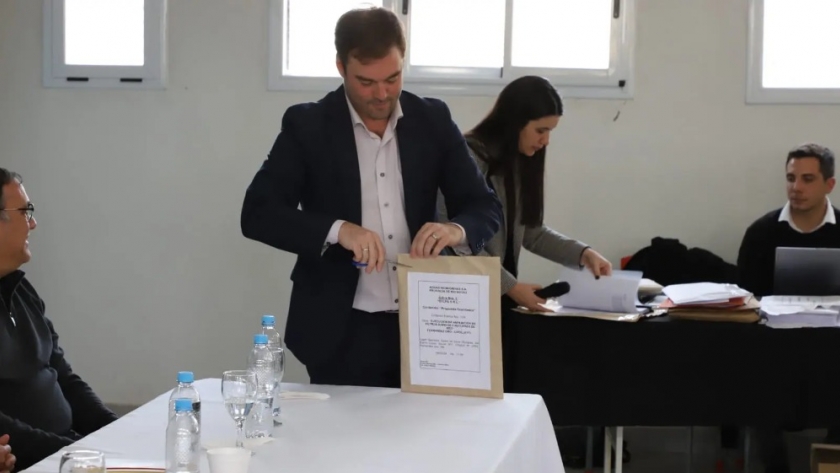Fernández Oro: se licitó la obra para ampliar capacidad de filtros rápidos