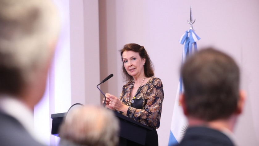 Plan Nacional de Promoción de las Exportaciones y las Inversiones 2024: Presentación ante cámaras empresariales y entidades privadas